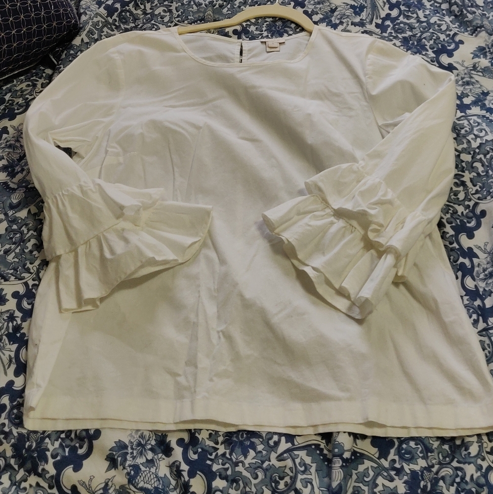 Elegant White Blouse with Ruffled Sleeves